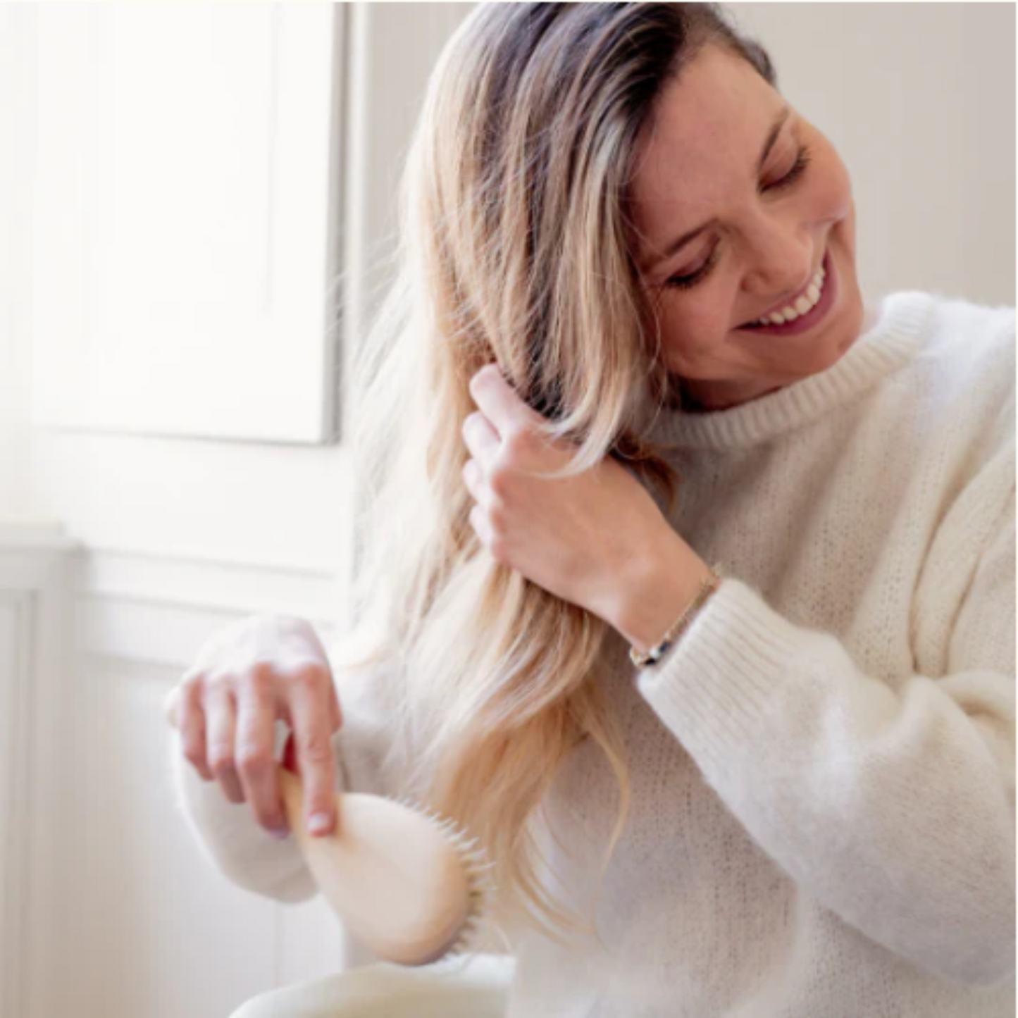 Detangling and Shine Hairbrush